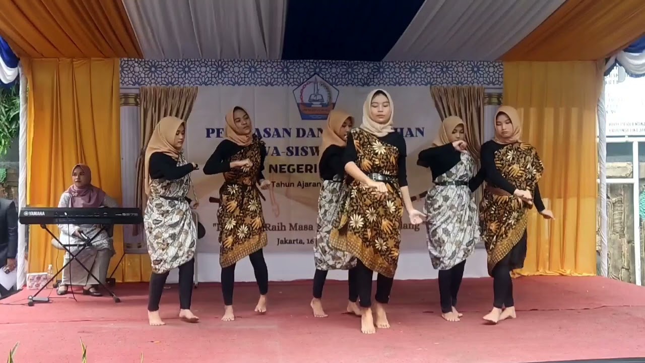 TARI ZAPIN